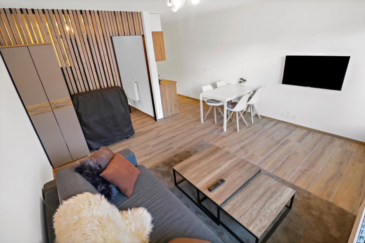 Appartement Cosy Et Renove Au Coeur De La Station Crans-Montana Exteriör bild